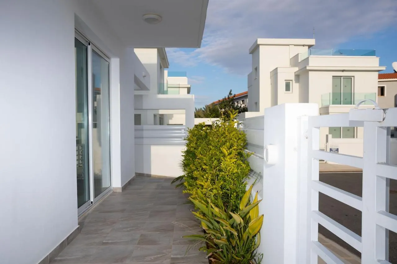 Villa Ioli Green Bay By Trulycyprus Protaras Chypre